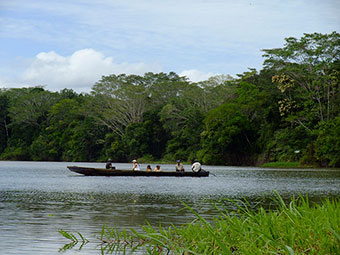 small boat amazon river cruises