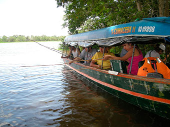 small boat amazon river cruises