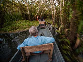 amazon river boat cruise