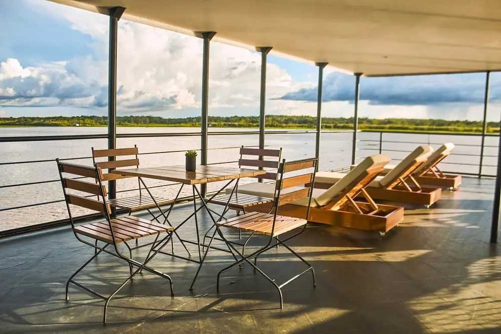 Social Area |La Perla | Amazon Cruise