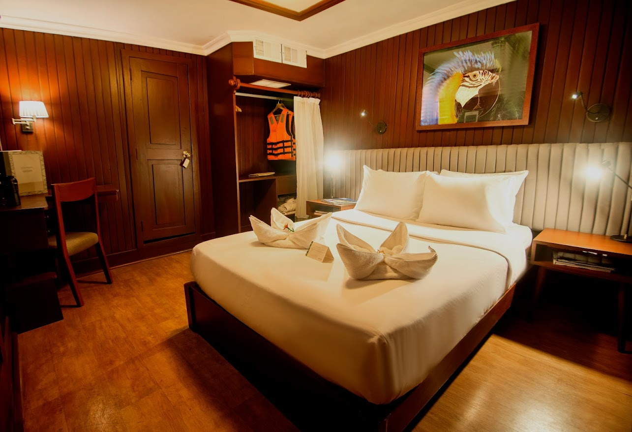 Queen Bed | Double Cabins | Amatista Expedition Cruise