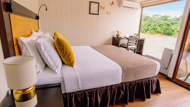 Deluxe Suites | Anakonda Amazon Cruises